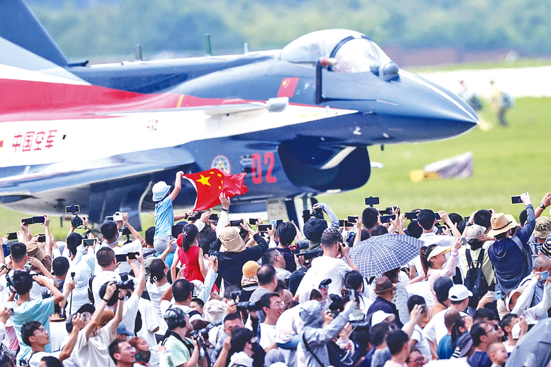 女人bbbb男人用力插小骚逼的大片长春航空展迎来首个公众日